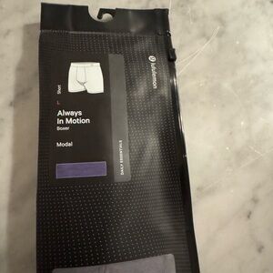 Lululemon AIM boxer